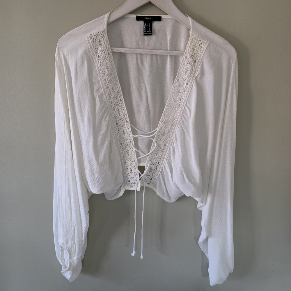 NWOT Forever 21 White Lace Up Blouse Size S Y2K Romantic Boho Fairycore Peasant